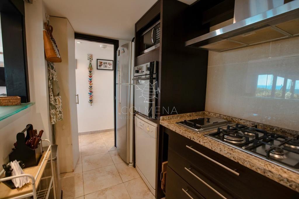 Apartamento en primera línea con vista y piscina