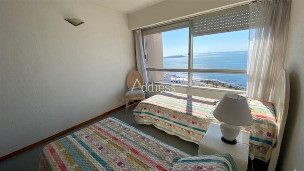 Muy lindo apto 3d,  3 baños, con vista a la -