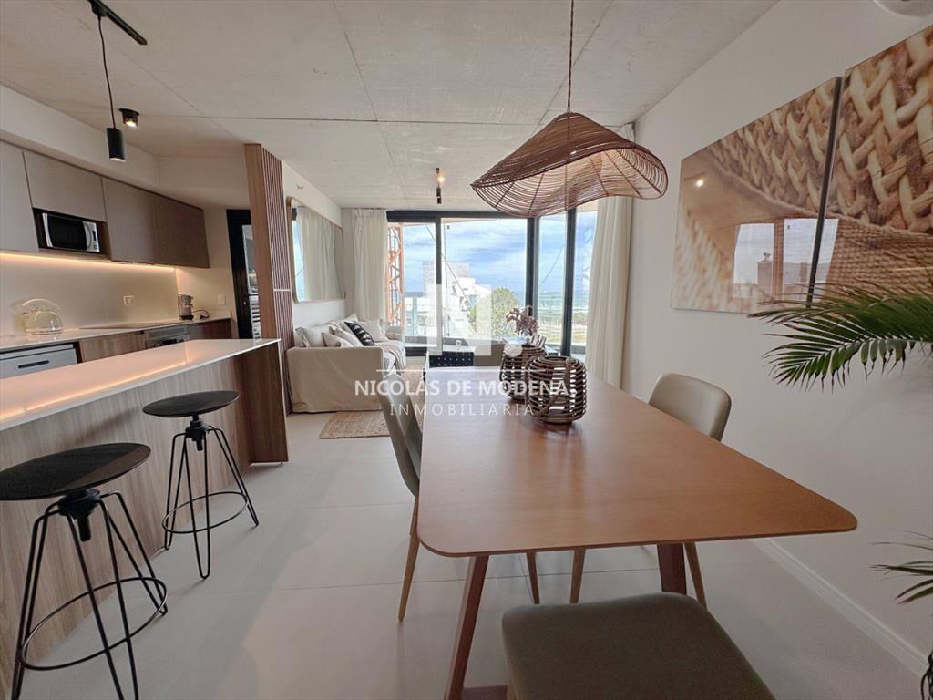 Apto en venta de 2 dormitorios en Edificio Manglar, Playa B