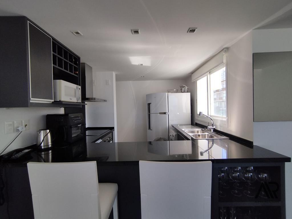 Apartamento en venta de 2 dormitorios en suite c/ cocher...