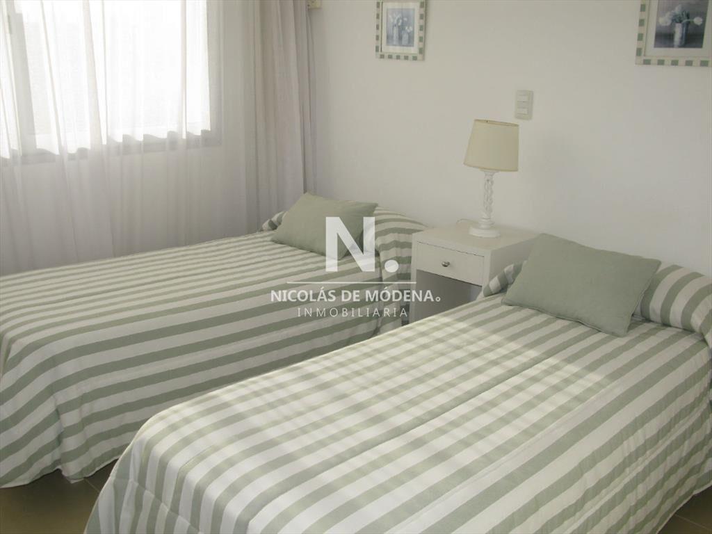 En venta apartamento en Aidy Grill de 3 Punta del