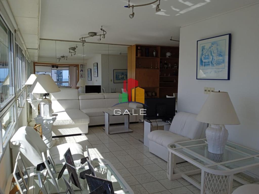 Apartamento en Peninsula, 3 dormitorios *
