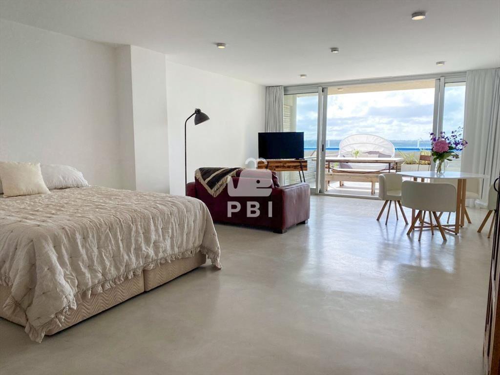 Apartamento MONOAMBIENTE en Punta Ballena, - - :