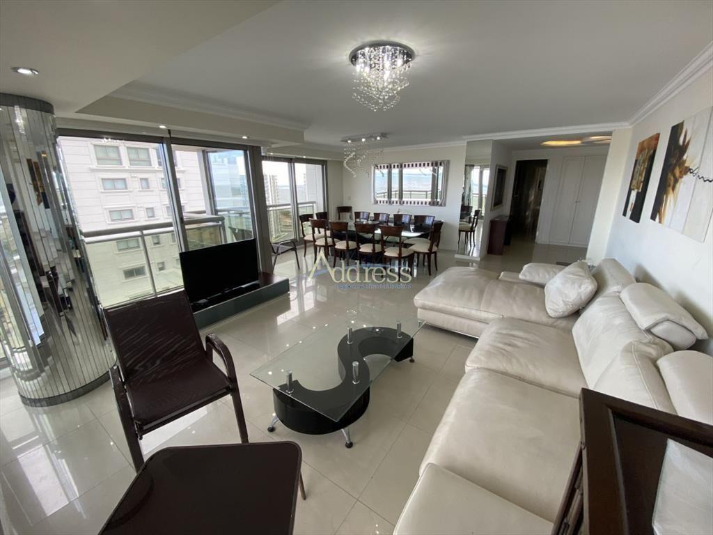 Apartamento en Punta del Este, Brava