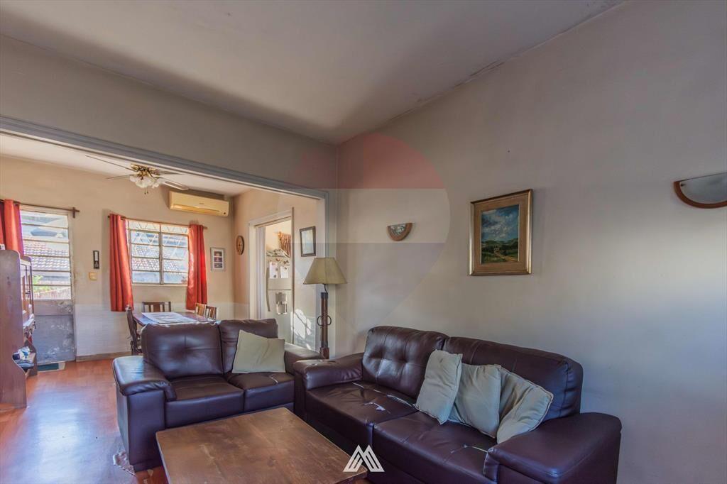 VENTA 2 CASAS EN MALVÍN SUR