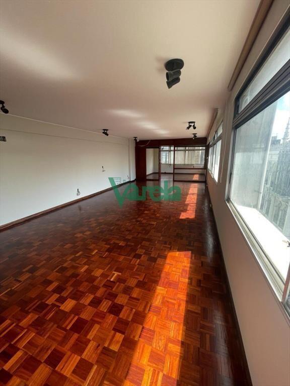 VENTA Oficina, Cuidad Vieja,75 m2 ,baño, cocina,