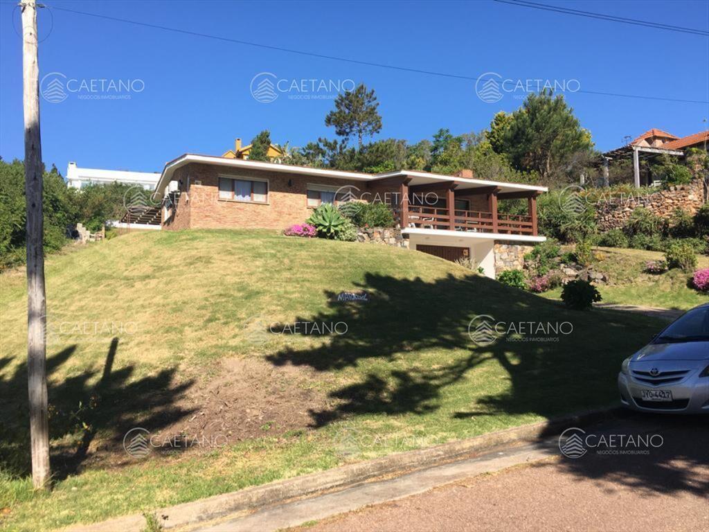 Venta de casa de 3 dormitorios en Punta Ballena
