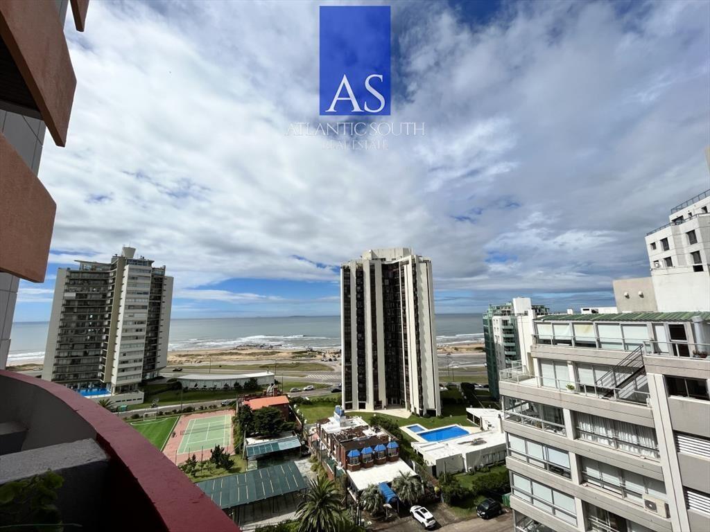Apartamento 2 dormitorios reciclado piso alto con