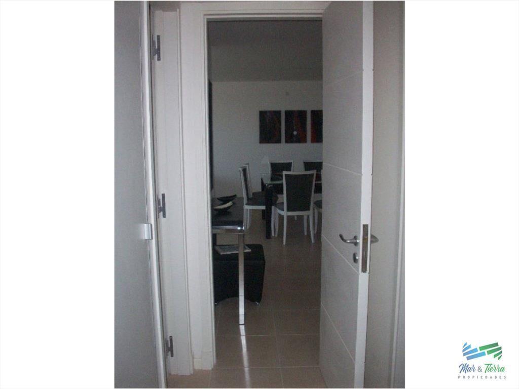 Apartamento de 2 dormitorios con vista al mar del