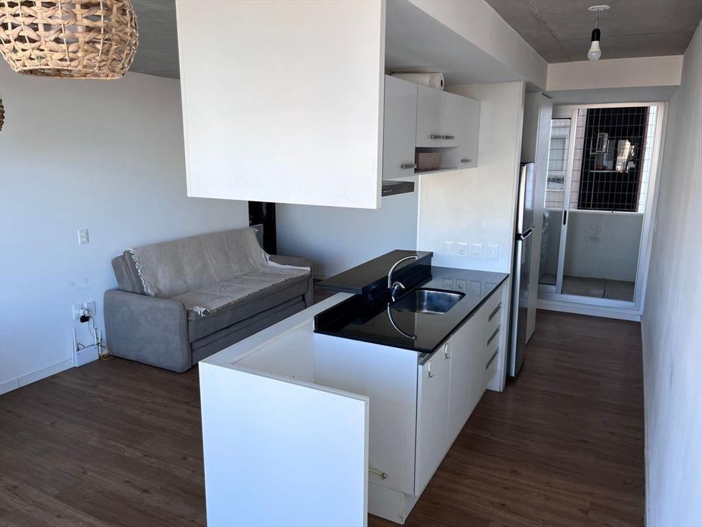 VENTA APARTAMENTO 2 DORM GARAGE CENTRO CON RENTA