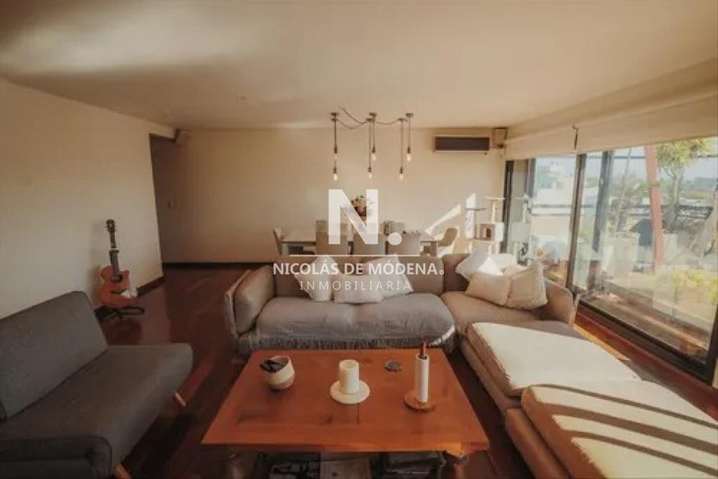 Penthouse de 4 dormitorios en Pocitos Nuevo