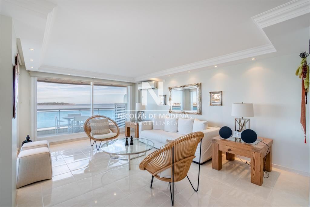Apartamento en venta de 3 dormitorios en Punta
