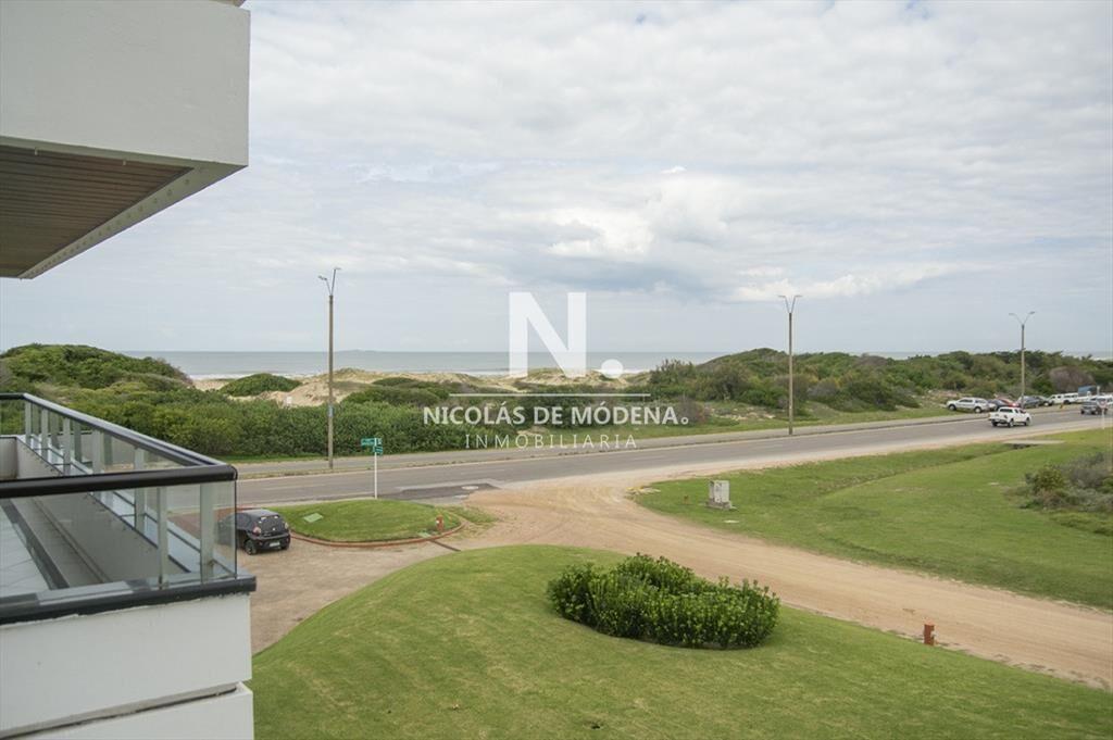 Apartamento de 4 dormitorios en Brava - Punta del
