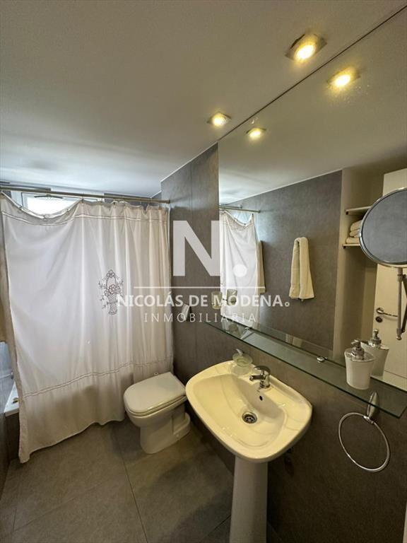 Apartamento 3 dormitorios en edificio de en Punta