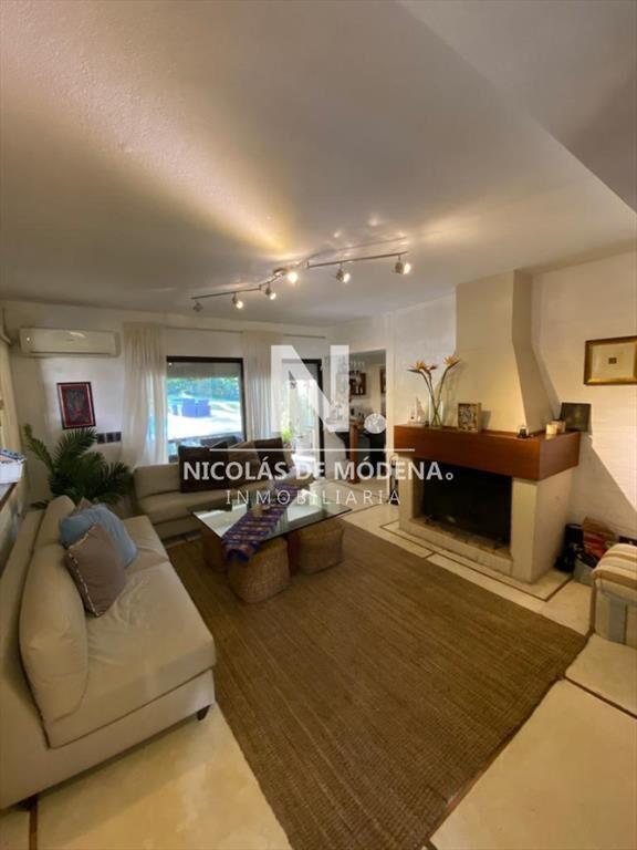 Hermosa casa en excelente zona.