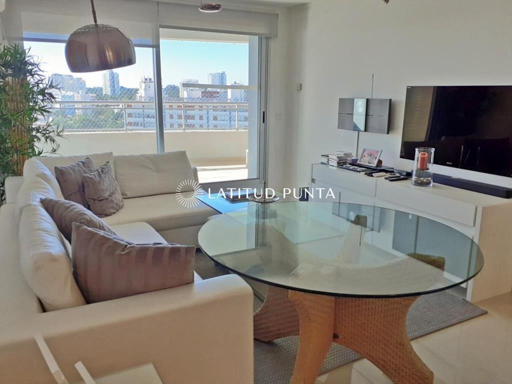 Apartamento de 3 dormitorios en Av Chiverta