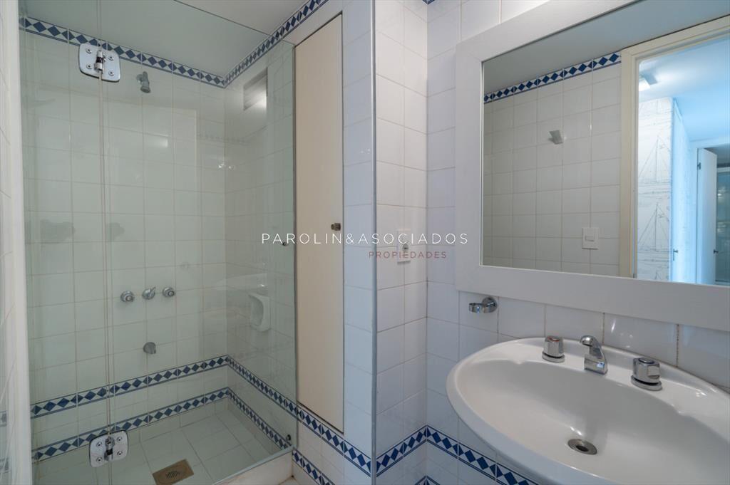 Apartamento en Venta de 3 dormitorios Frente al ,