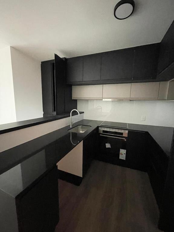 Venta Apartamento amplio 2 dormitorio, 2 baños y balcón con