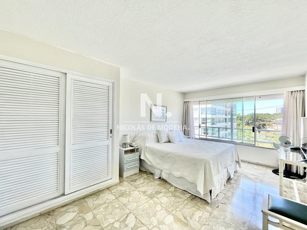Apartamento en venta 2 dormitorios Playa Mansa,