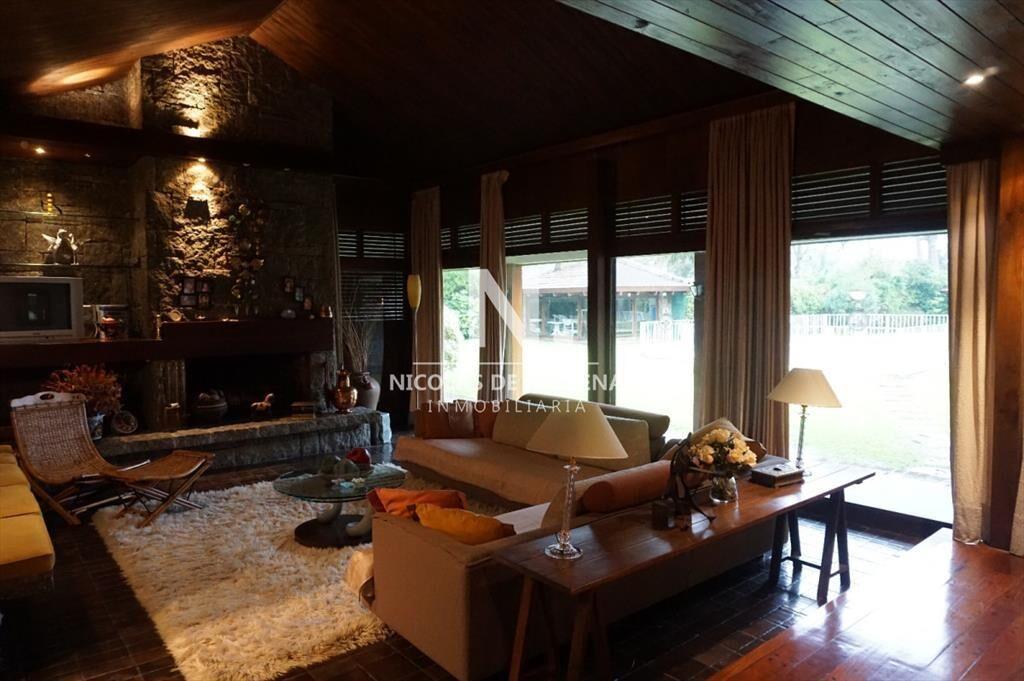 Hermosa Chalet en venta, Mansa., Bajo de Precio.