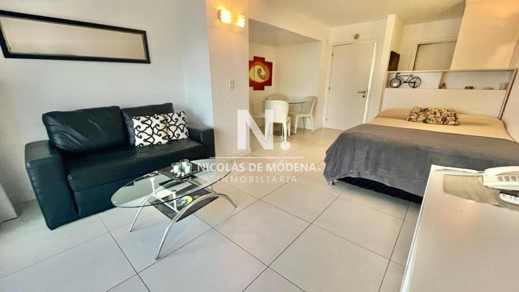 En venta apartamento monoambiente en Península,