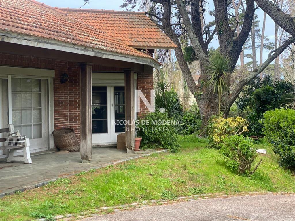 Casa en Punta del Este, Cantegril