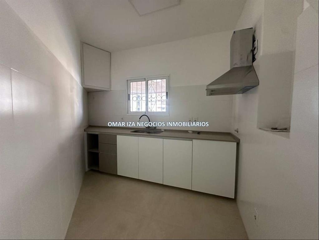 Alquiler casa sobre Rambla en Buceo, ideal empresa o uso co