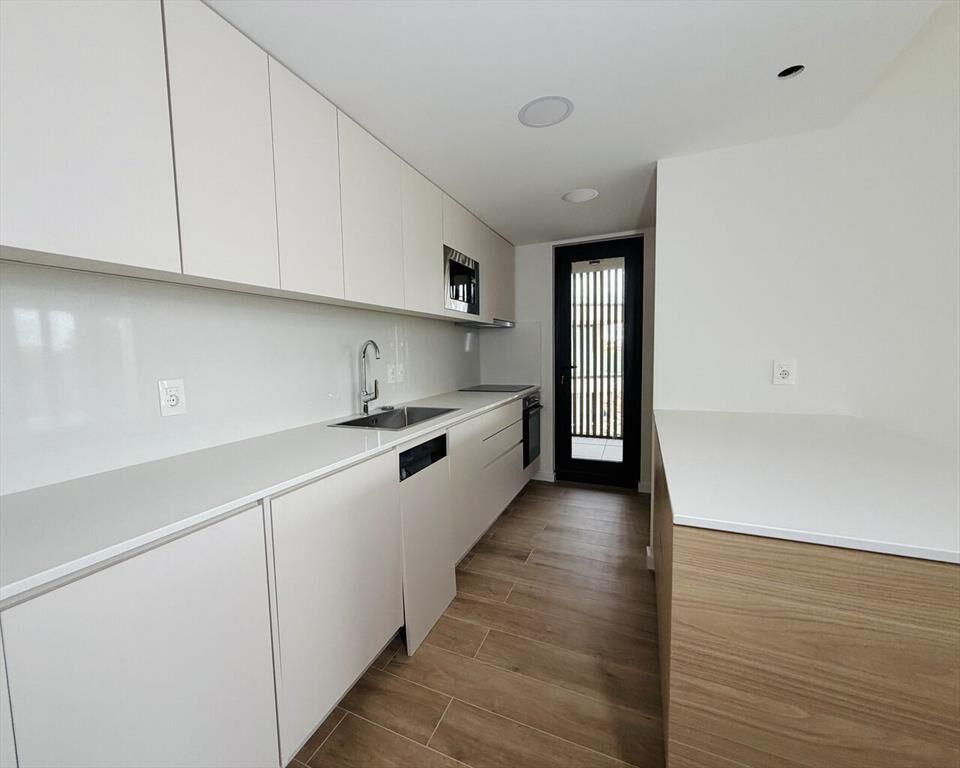 Alquiler apartamento 2 dormitorios y garage a estrenar en B