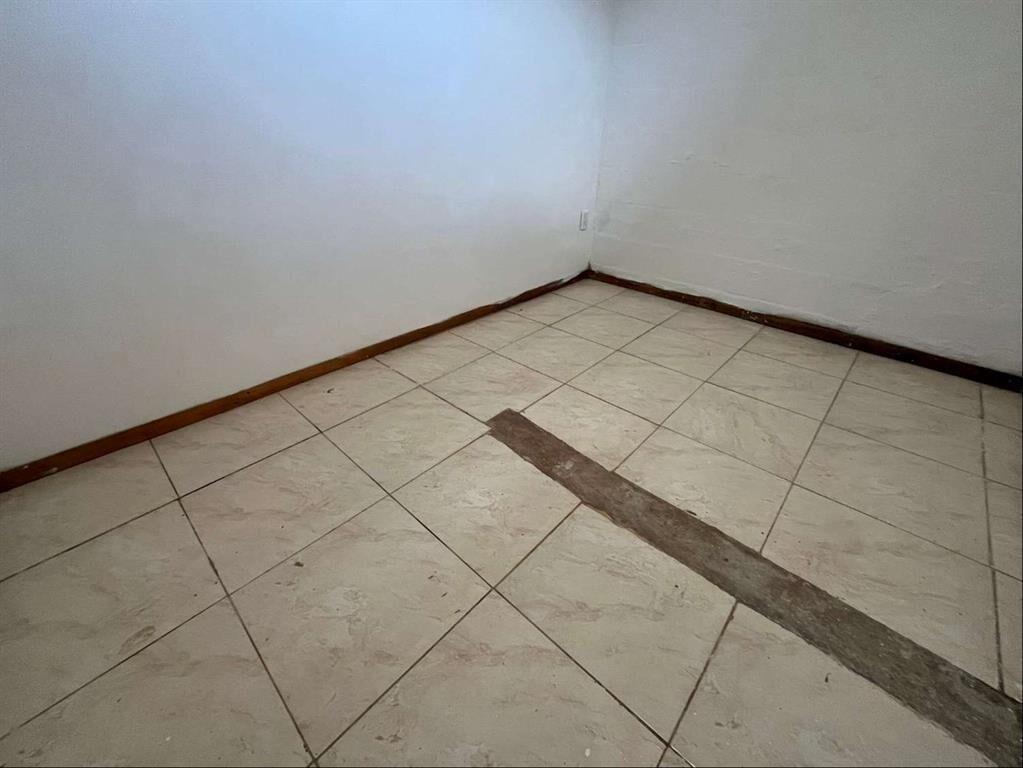 *** ALQUILADO *** A 350 METROS DE AV. GIANNATTASIO 2 dormit