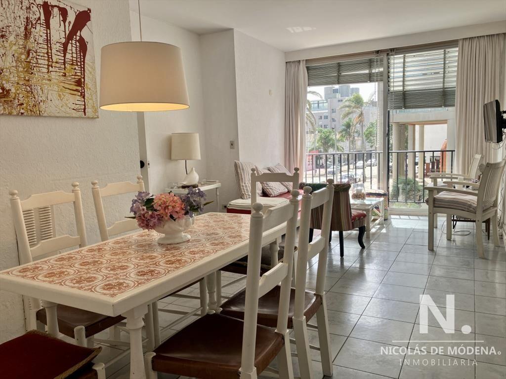 Apartamento en venta de 2 dormitorios zona Peninsula, PUNTA
