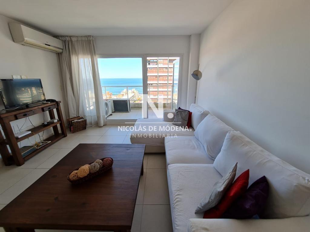 Punta del Este LUX TOWER- Venta departamento 3  9