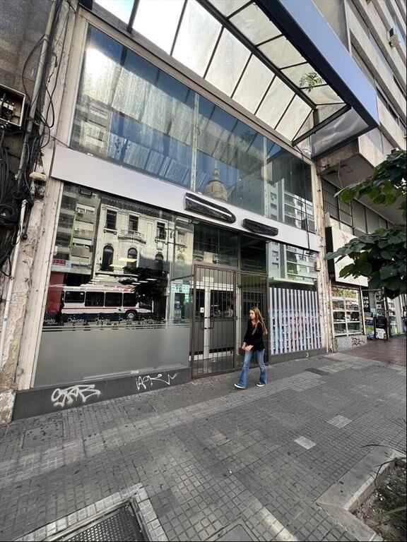 Espectacular local de 600m2 en 18 de julio y Vázquez Cordón