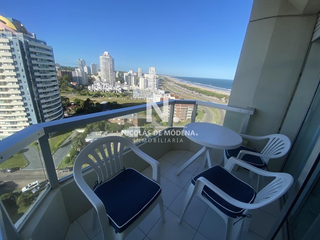 Vende apartamento de 2 dormitorios en Apartamento