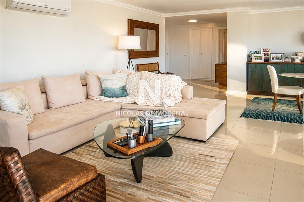 Lujoso Apartamento en Torre Imperiale de 3 + en