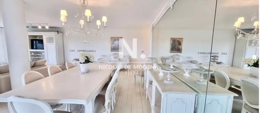 Departamento en venta en Arenas Blancas con vista