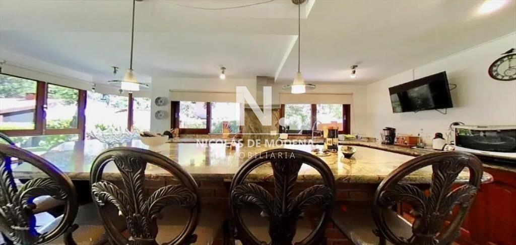 Vende apartamento de 3 dormitorios en San Rafael,