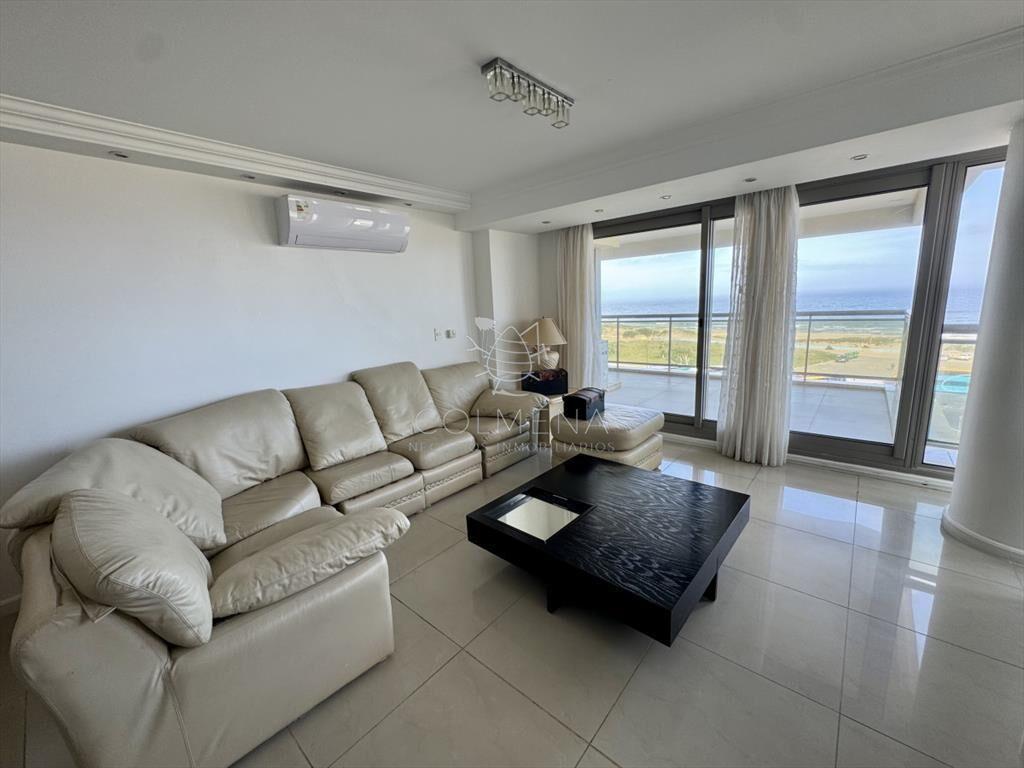 Apartamento en Alquiler frente al mar full