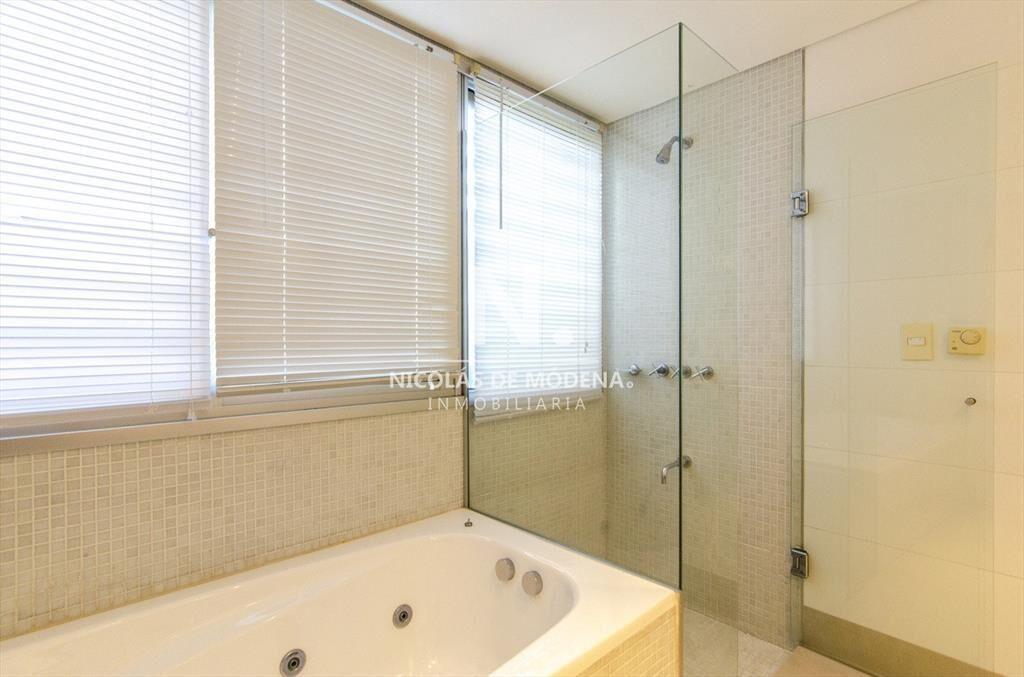Apartamento Tres Dormitorios en Aqluiler Playa