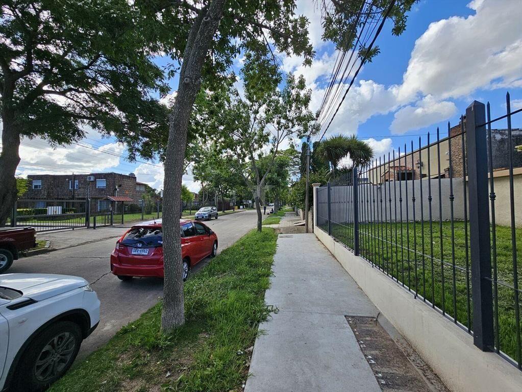 VENTA CASA PARQUE RIVERA -1 DORM - PATIO - PARRILLERO - COC