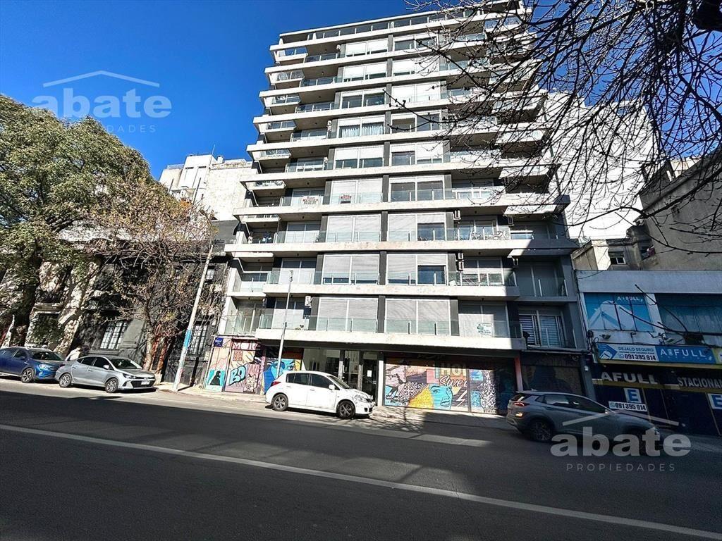Alquiler apartamento monoambiente en Tres Cruces - Próximo