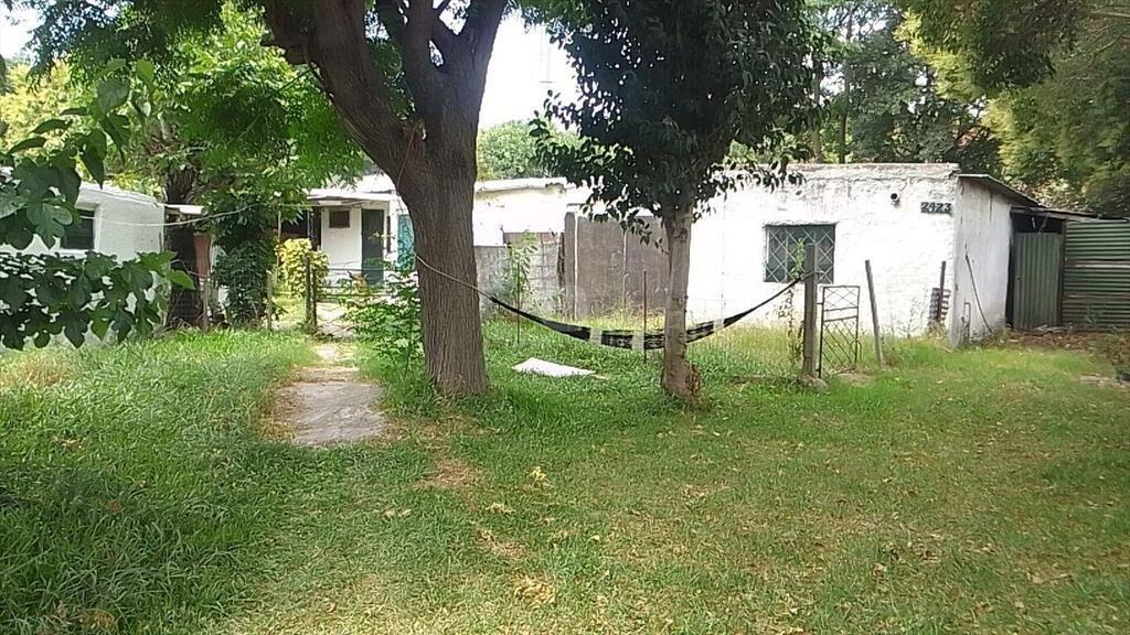 VENTA TERRENO CERRO CON 2 CASAS