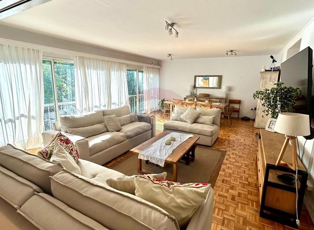 VENTA POCITOS, 3 DORM. GARAJE, SERV. COMPLETO