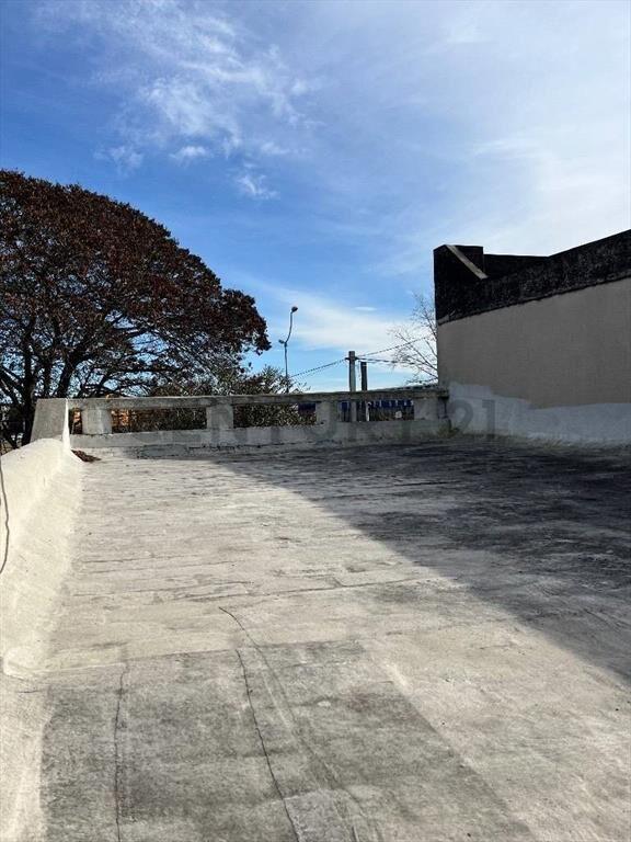 Oportunidad!!!Amplia casa para Reciclar, 5 dorm, garage, ...