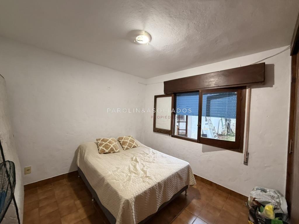 OPORTUNIDAD CASA DE DOS DORMIOTORIOS MAS EN !