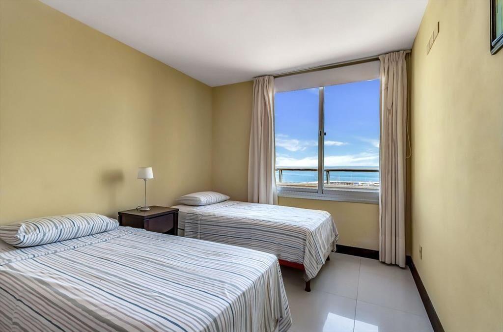 VENTA APARTAMENTO 3 DORMITORIOS PIRIAPOLIS