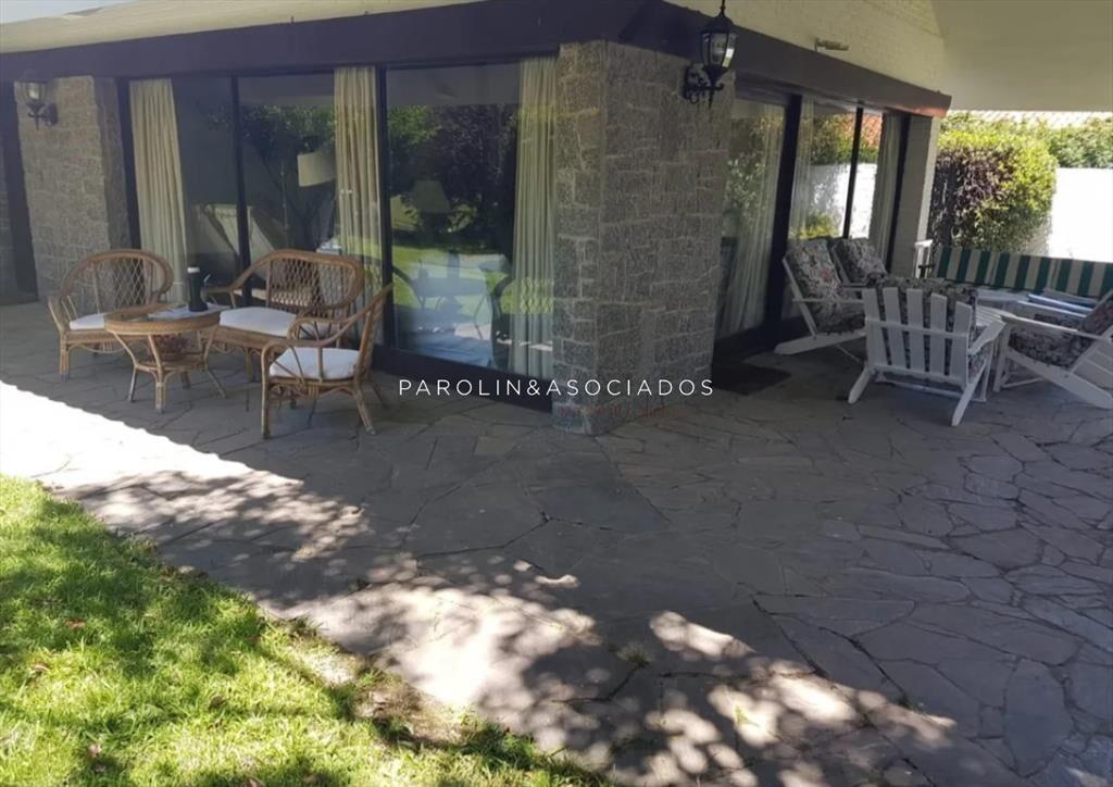 Casa de 5 dormitorios en venta en Marconi, Punta