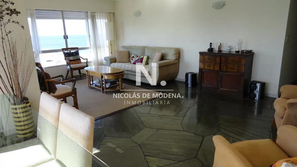 Departamento en venta de 3 dormitorios en Edif.