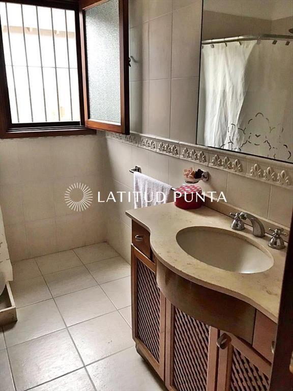 Casa en Jardines de CÃ³rdoba, 3 dormitorios