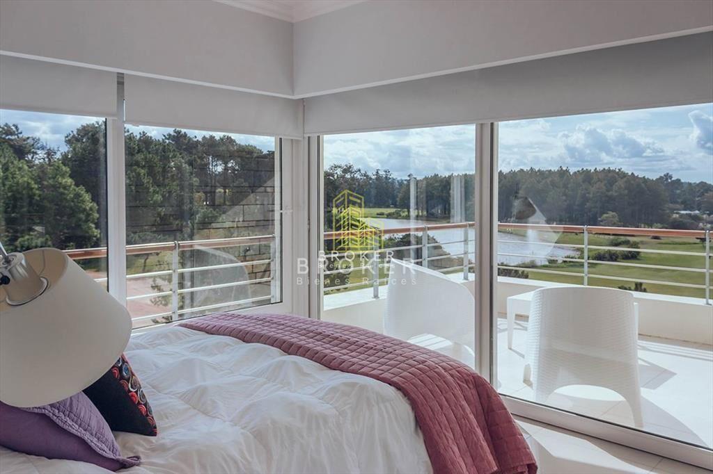 Venta Apartamento Playa Mansa Punta Del Este, 2