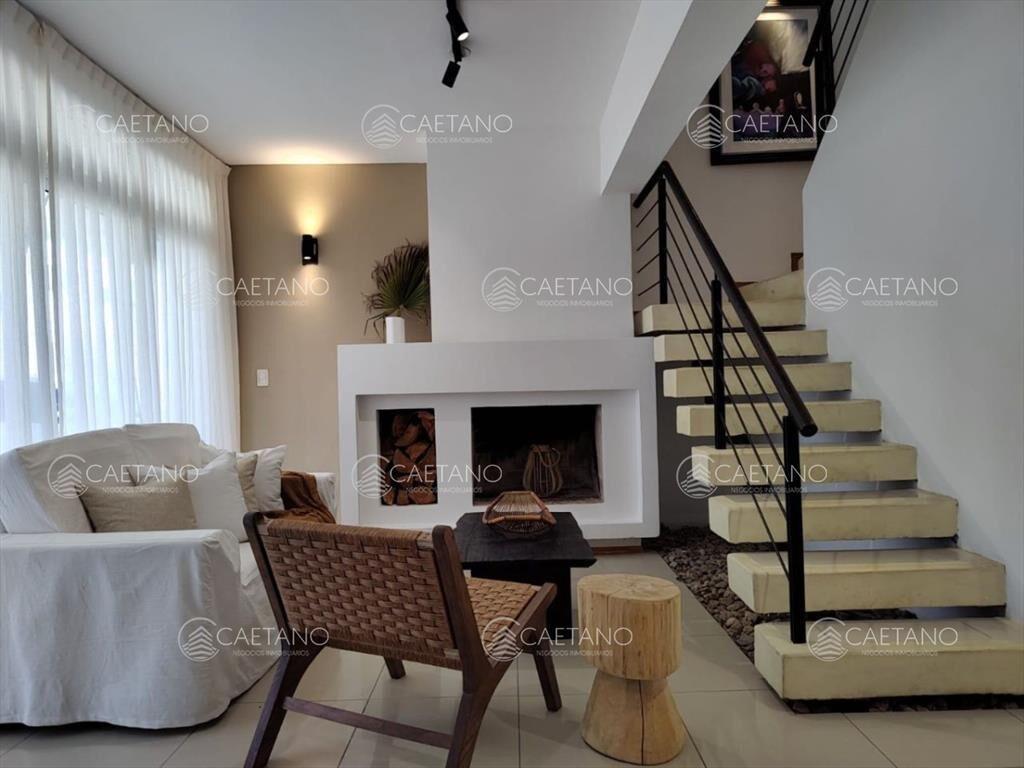 Venta casa en Manantiales 3 dormitorios